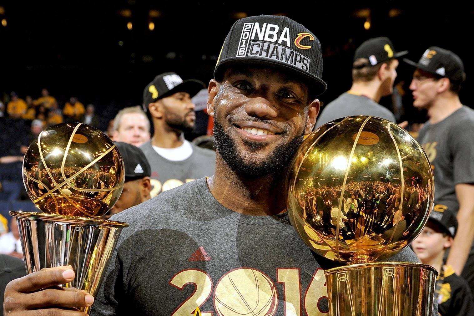 14分8篮板还不够强！曝状元郎艾顿不在湖人未来蓝图