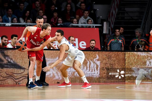 排超联赛而立之年争冠格局突变