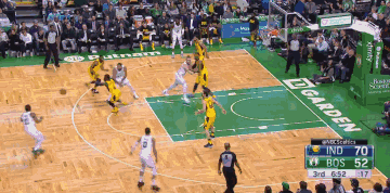 港队足球友谊赛2：0挫澳门