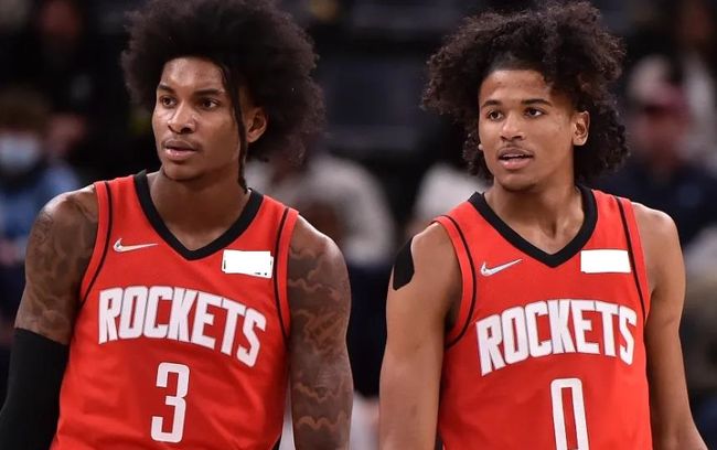 体操世青赛女子单项首日：美俄瓜分两金！蒋淑婷高低杠第七