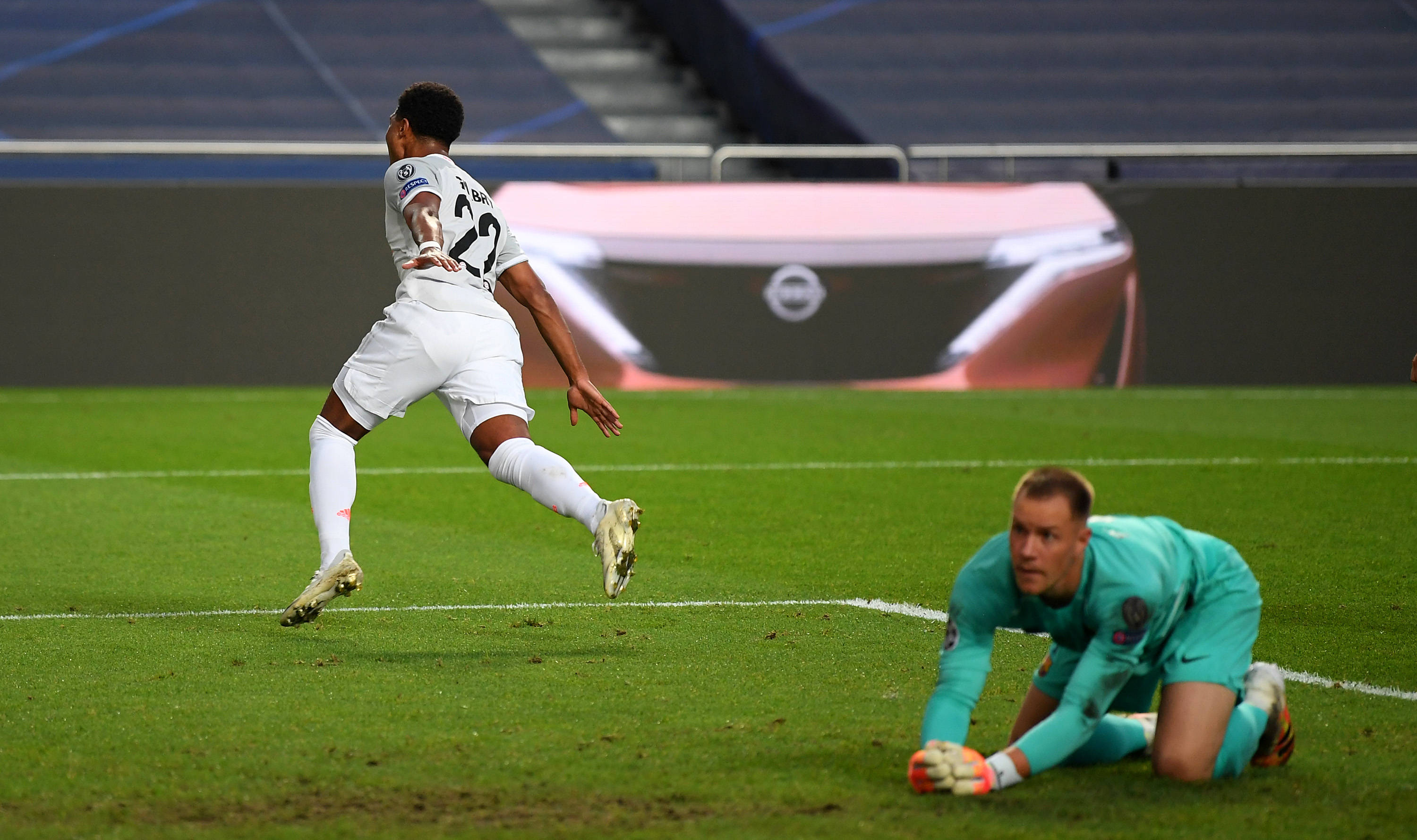 曼联名宿：红魔签下芒特简直是足球史上最糟糕的交易