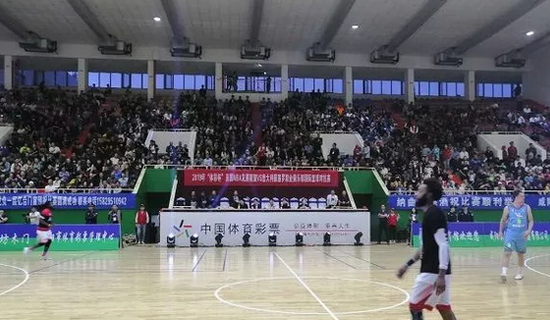 [图]萨勒马科尔斯破门莱奥点射 米兰2-2平帕尔马