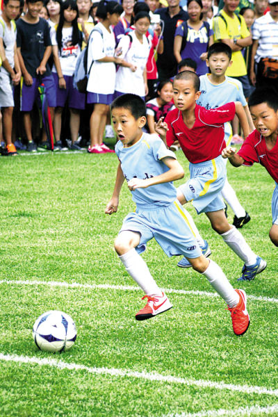 英超話題 ｜曼聯隊長B費自爆愛收藏波衫 最愛恩尼斯達嗰件 遺憾攞唔到某大師波衫