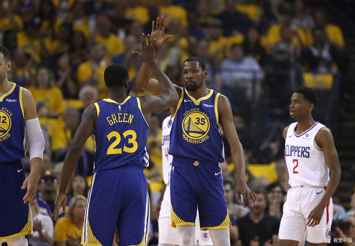 NBA历史上最强的30号巨星是库里，选择这个号码的巨星少